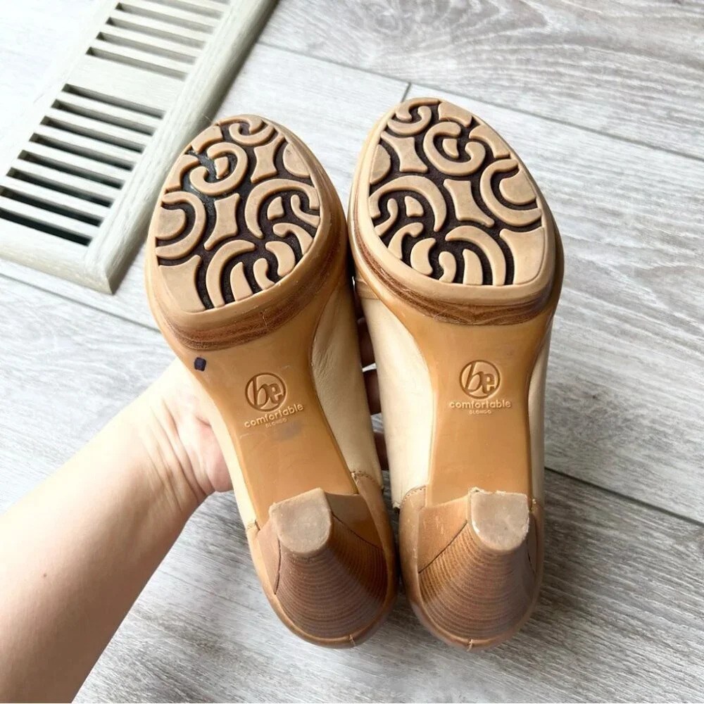 Blondo Tan Ivory Contrasting Colour Leather Peep Toe  Cutout Platform Pumps - Picture 10 of 16